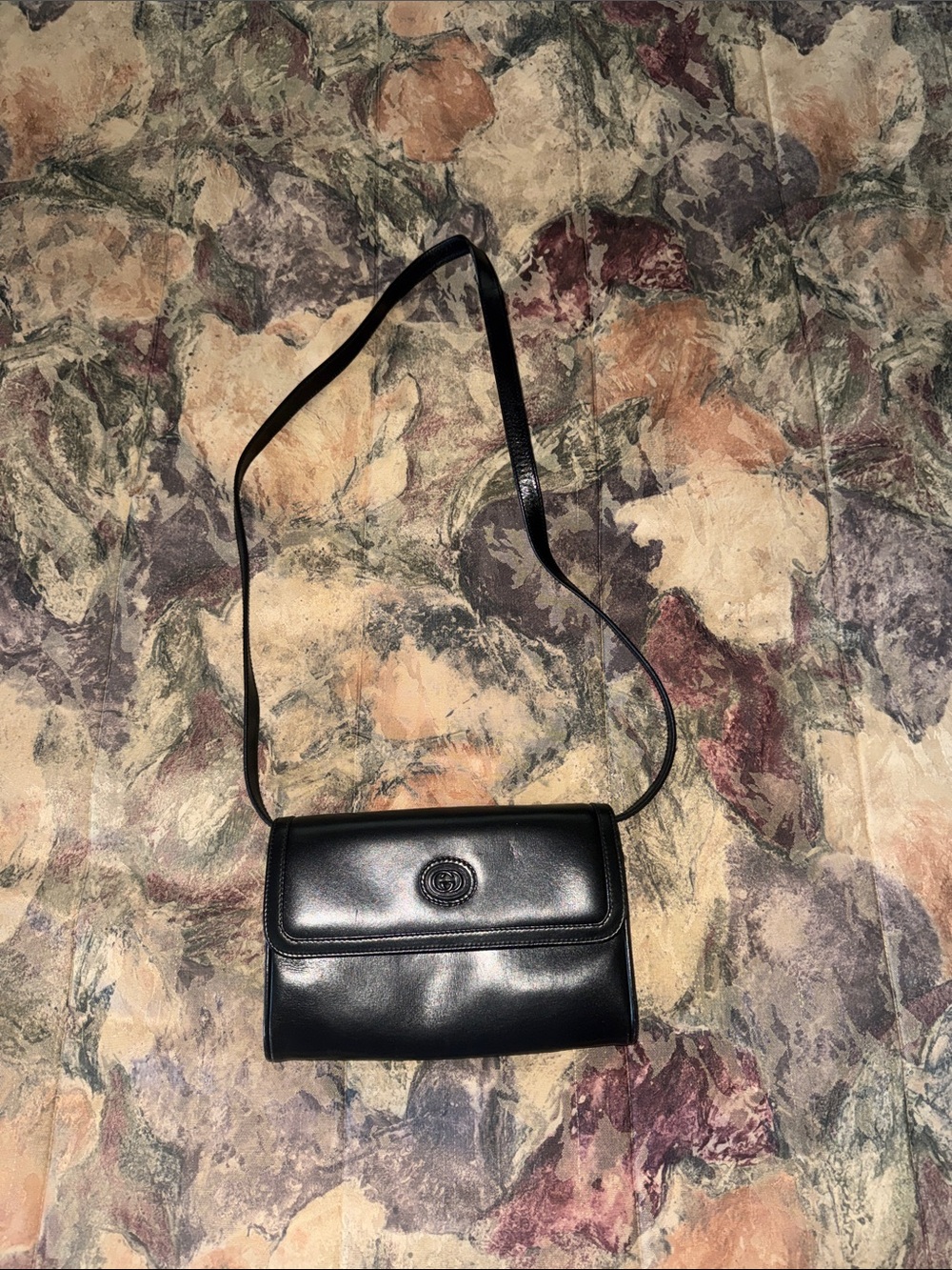 Classic Black Leather Shoulder Bag - Timeless Everyday Style